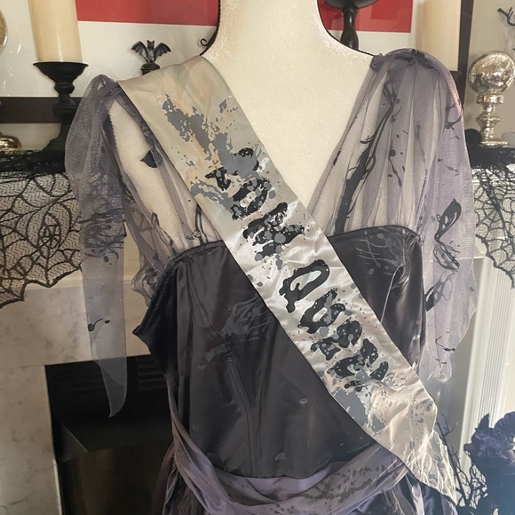 Halloween Corpse Bride Discontinued 3 piece set - Picture 4 of 8